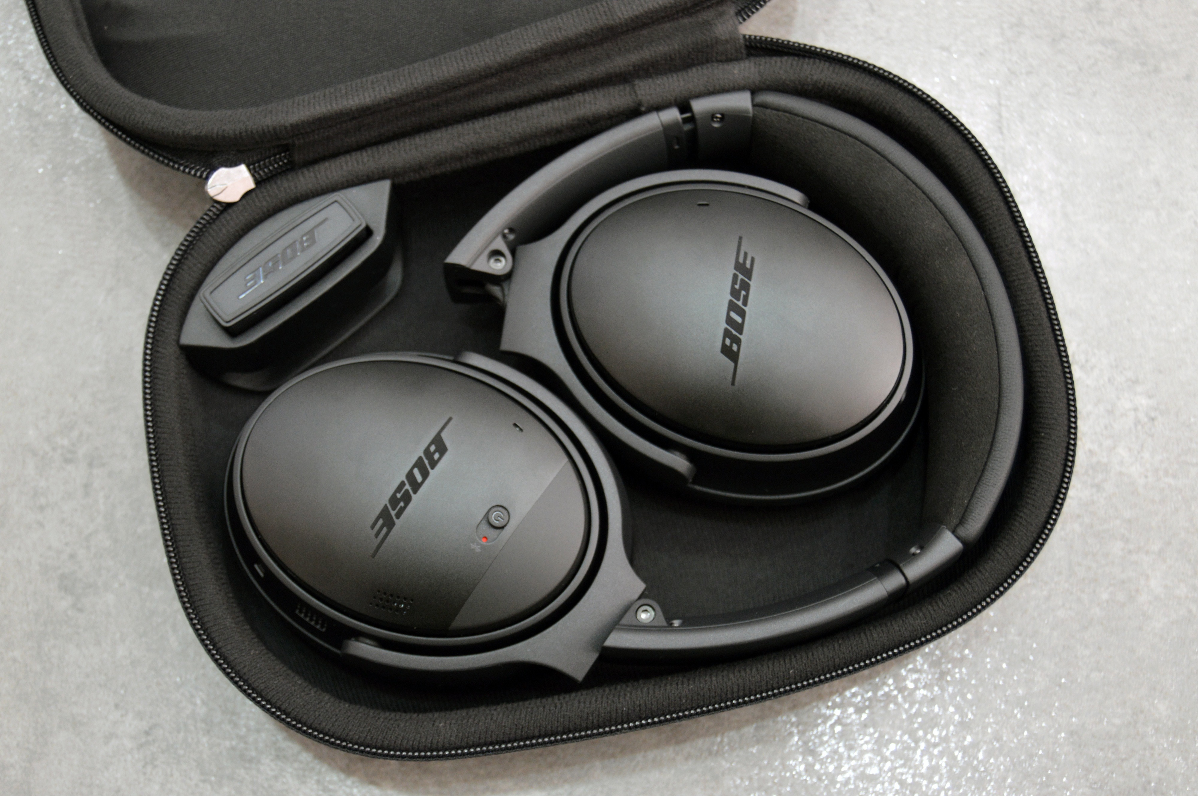 Bose QuietComfort 35 QC35 Wireless Bluetooth Headphones – Black – Tested Great
